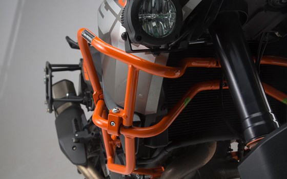 Oberer Sturzbügel für orig. KTM Sturzbügel. Orange. KTM 1050 (14-)/ 1190 Adventure/ R (13-). - Bild 4 Oberer Sturzbügel für orig. KTM Sturzbügel. Orange. KTM 1050 (14-)/ 1190 Adventure/ R (13-). - Bild 4