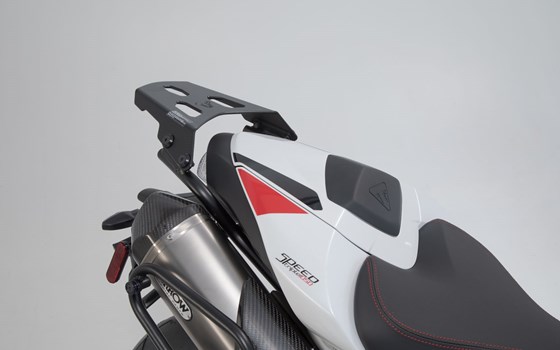 STREET-RACK Gepäckträger. Schwarz. Triumph Speed Triple 1050 S / RS (18-). - Bild 2 STREET-RACK Gepäckträger. Schwarz. Triumph Speed Triple 1050 S / RS (18-). - Bild 2