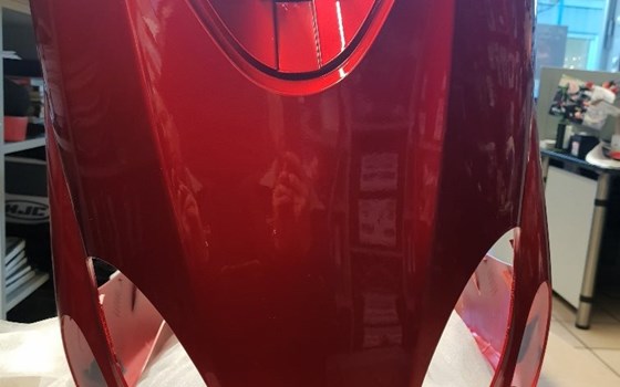 SW-Verkleidung vorne rot - Bild 1