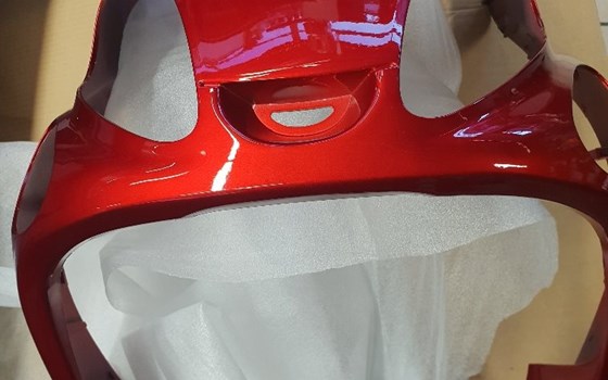 SW-Verkleidung vorne rot - Bild 2