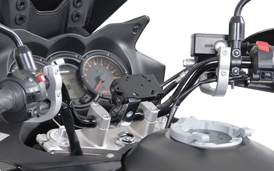 Navi-Halter mit Lenkerklemme. Für Lenker Ø 28 mm. Vibrationsgedämpft. Silbern. - Bild 3