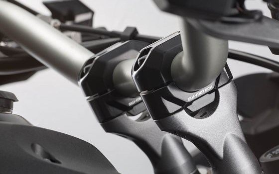 Lenkererhöhung für Ø 28 mm Lenker. H=30 mm. Schwarz. - Bild 2