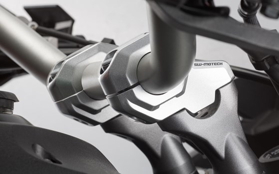 Lenkerverlegung für Ø 28 mm Lenker. H=30 mm. Verlegung um 22 mm. Silbern. - Bild 2