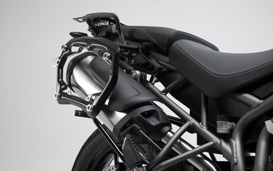 PRO Seitenträger. Schwarz. Triumph Tiger 800 Modelle (10-). - Bild 4