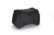 ION M Hecktasche. 26-36 l. Schwarz. 600D Polyester / Soft-Vinyl.