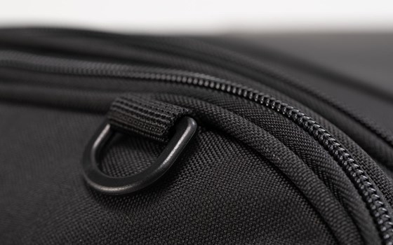 ION M Hecktasche. 26-36 l. Schwarz. 600D Polyester / Soft-Vinyl. - Bild 3