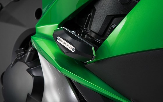 Sturzpad-Kit. Schwarz. Kawasaki Z 1000 SX (11-). - Bild 2 Sturzpad-Kit. Schwarz. Kawasaki Z 1000 SX (11-). - Bild 2