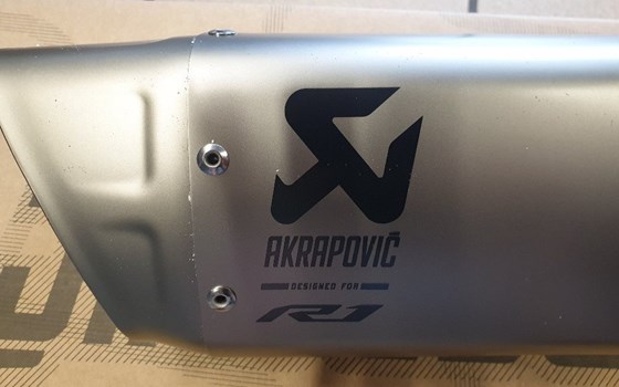 Akrapovic Auspuff Yamaha YZF-R1/M - Bild 2