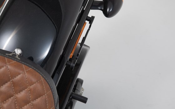 SLH Seitenträger LH2 links. Softail Str. Bob (17-),Standard (20-). Für LH2. - Bild 3