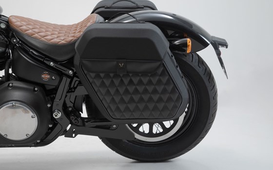 SLH Seitenträger LH2 links. Softail Str. Bob (17-),Standard (20-). Für LH2. - Bild 4