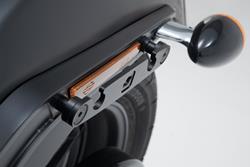 SLH Seitenträger LH2 links. Harley-Davidson Softail Fat Bob/ S (17-). Für LH2. SLH Seitenträger LH2 links. Harley-Davidson Softail Fat Bob/ S (17-). Für LH2.