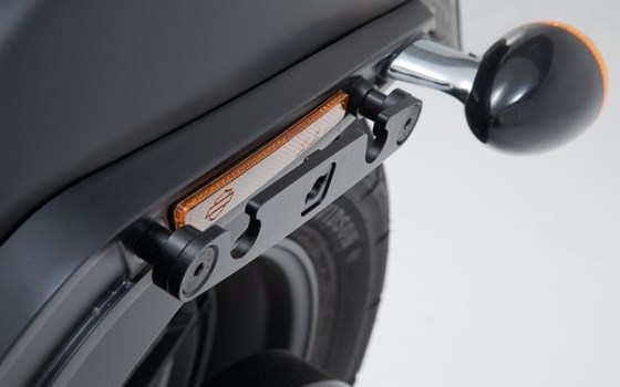 SLH Seitenträger LH2 links. Harley-Davidson Softail Fat Bob/ S (17-). Für LH2. - Bild 1