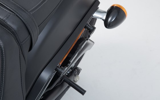 SLH Seitenträger LH2 links. Harley-Davidson Softail Fat Bob/ S (17-). Für LH2. - Bild 3