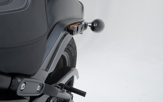 SLH Seitenträger LH2 links. Harley-Davidson Softail Fat Bob/ S (17-). Für LH2. - Bild 3