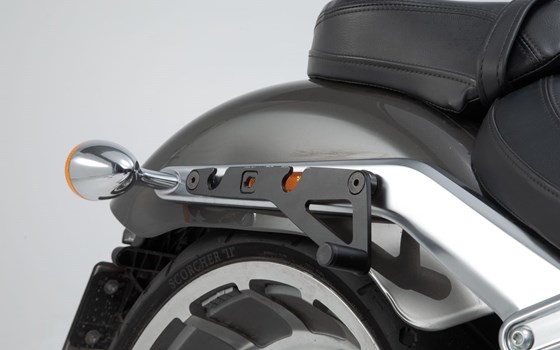 SLH Seitenträger LH1 rechts. H.-D. Fat Boy/ S, Breakout/ S (17-). Für LH1. - Bild 1