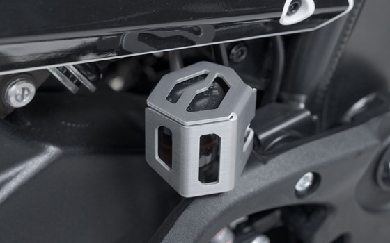 Bremsflüssigkeitsbehälter-Schutz. Silbern. BMW-, Ducati-, KTM-, Husqvarna-Modelle. - Bild 4