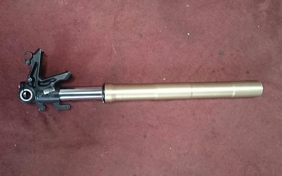 Ducati 848 Streetfighter Gabelholm beschädigt - Bild 2