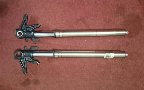 Ducati 848 Gabel TOP gebraucht - Bild 2