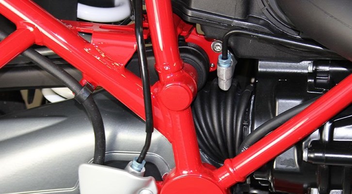 Rahmenabdeckkappe Rallye für BMW R1200GS (04-12), R1200GS Adv (05-13) & HP2 Rahmenabdeckkappe Rallye für BMW R1200GS (04-12), R1200GS Adv (05-13) & HP2