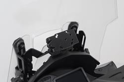 Navi-Halter im Cockpit. Schwarz. Kawasaki Versys 1000 (18-) / 1100 (24-). Navi-Halter im Cockpit. Schwarz. Kawasaki Versys 1000 (18-) / 1100 (24-).