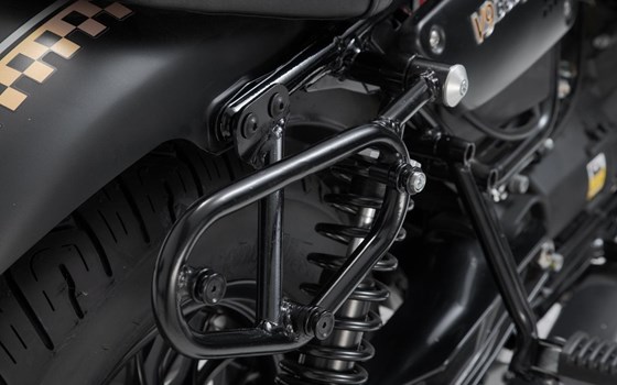 SLC Seitenträger rechts. Moto Guzzi V9 Roamer/Bobber (15-). - Bild 5 SLC Seitenträger rechts. Moto Guzzi V9 Roamer/Bobber (15-). - Bild 5