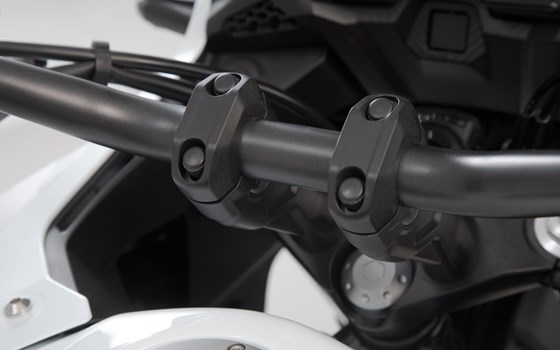 Lenkererhöhung für Ø 28 mm Lenker. H=20 mm. Schwarz. - Bild 1