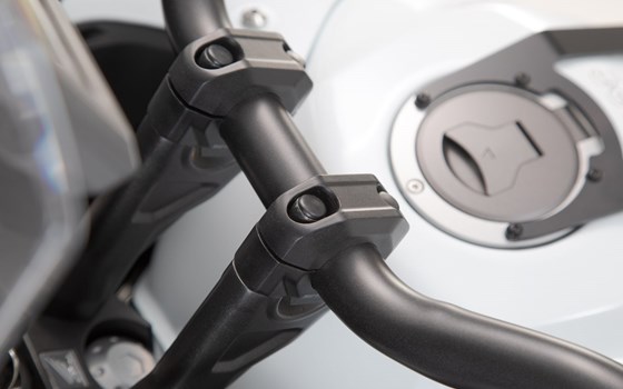 Lenkererhöhung für Ø 28 mm Lenker. H=20 mm. Schwarz. - Bild 4