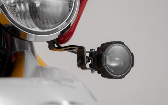 Scheinwerfer-Halter. Schwarz. Moto Guzzi V85 TT (19-23). - Bild 1