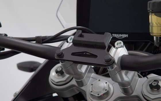 Navi-Halter am Lenker. Schwarz. Honda / Suzuki / Triumph-Modelle. - Bild 3