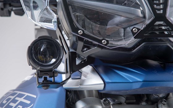 Scheinwerfer-Halter. Schwarz. Triumph Tiger 800 Modelle (10-). - Bild 4