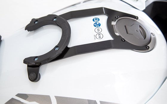 EVO Tankring. Schwarz. Honda CB500X (18-). - Bild 4 EVO Tankring. Schwarz. Honda CB500X (18-). - Bild 4