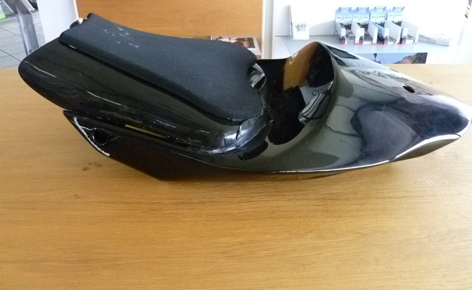 GFK Rennverkleidung Heckverkleidung Kawasaki ZX-6R / 636 ab 2013 **TOP** Bild 1: GFK Rennverkleidung Heckverkleidung Kawasaki ZX-6R / 636 ab 2013 **TOP**