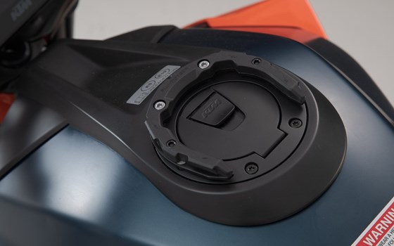 PRO Tankring. Schwarz. Für BMW-/ Ducati-/ KTM-/ Triumph-Modelle. - Bild 2