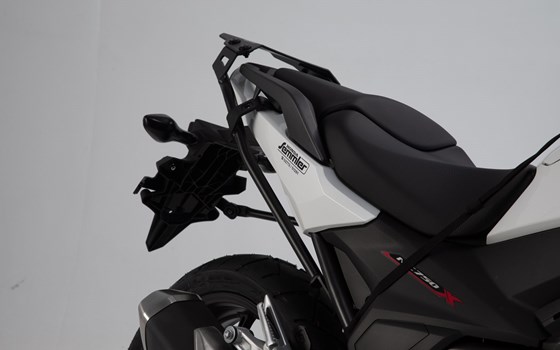 PRO Seitenträger. Schwarz. Honda NC750X/XD, NC750S/SD. - Bild 4