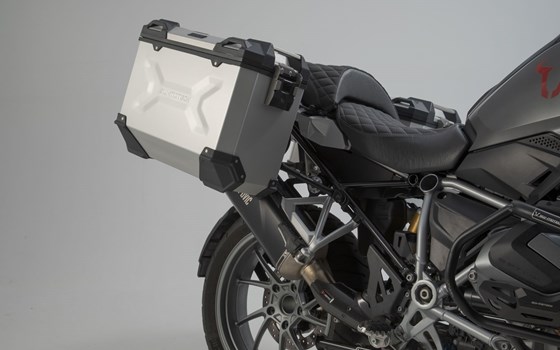 TRAX ADV Alukoffer-System + Akrapovic. Silbern. 45/37 l. BMW R 1250 GS/Adv/Rallye (18-). - Bild 3
