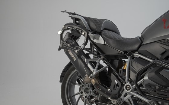 TRAX ADV Alukoffer-System + Akrapovic. Silbern. 45/37 l. BMW R 1250 GS/Adv/Rallye (18-). - Bild 4