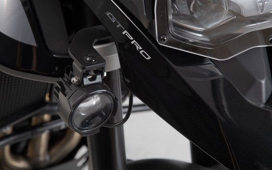 Scheinwerfer-Halter. Schwarz. Triumph Tiger 900/GT/Rally/Pro (19-23). - Bild 5