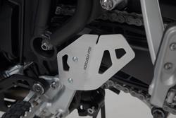 Fersenschutz links. Silbern. Triumph Tiger 900/GT/Rally/Pro (19-23).