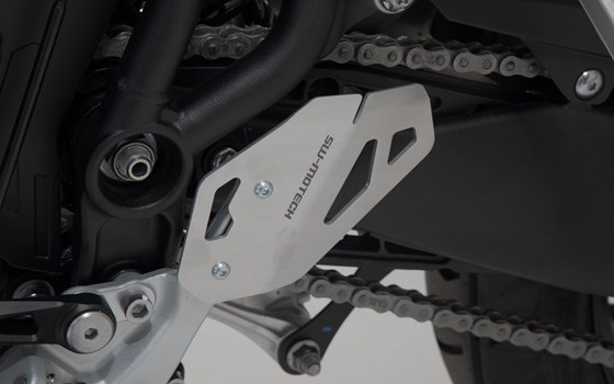 Fersenschutz links. Silbern. Triumph Tiger 900/GT/Rally/Pro (19-23). - Bild 2