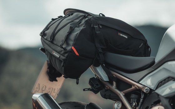 PRO Cargobag Hecktasche. 1680D Ballistic Nylon. Schwarz/Anthrazit. 50 l. - Bild 3 PRO Cargobag Hecktasche. 1680D Ballistic Nylon. Schwarz/Anthrazit. 50 l. - Bild 3
