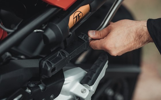 PRO BLAZE H Satteltaschen-Set. Schwarz. Ducati Scrambler Desert Sled (16-20). - Bild 3