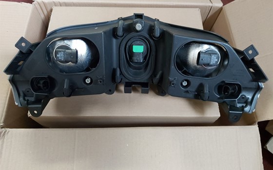 RSV 4 Scheinwerfer gebraucht - Bild 3