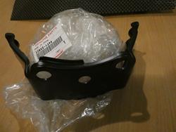 Halter Benzintank hinten