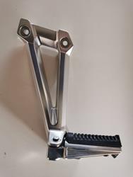 Fußrastenträger rechts hinten