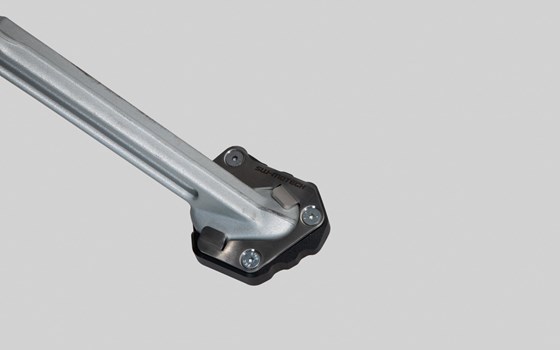 Seitenständerfuß-Verbreiterung. Schwarz/Silbern. Triumph Tiger 900/GT/Pro (19-). - Bild 2