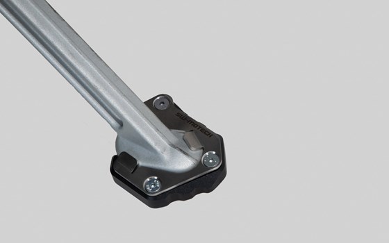 Seitenständerfuß-Verbreiterung. Schwarz/Silbern. Triumph Tiger 900/GT/Pro (19-). - Bild 3