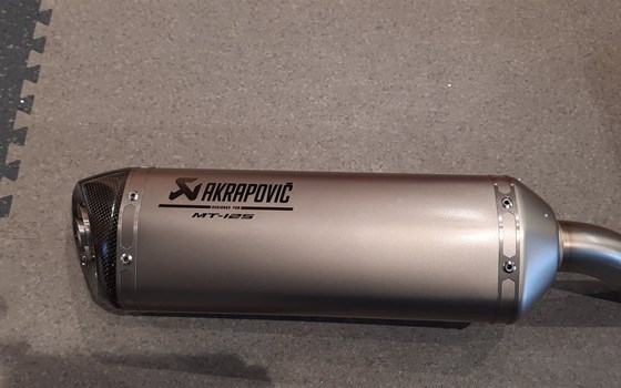 Akrapovic Komplettanlage für MT-125 - Bild 1