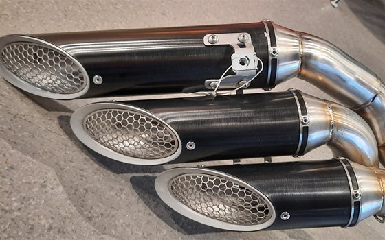 MV Agusta Racing Anlage inklusive COC - Bild 2