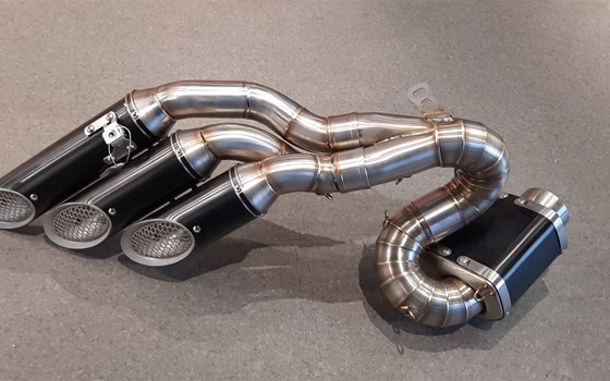 MV Agusta Racing Anlage inklusive COC - Bild 1