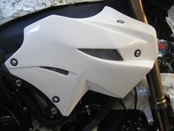 Seitliche Wasser-Kühlerverkleidungen für SUZUKI GSX-R 1000 ab 2009-, kommt unlackiert, inkl. Haltesatz und Materialgutachten. Seitliche Wasser-Kühlerverkleidungen für SUZUKI GSX-R 1000 ab 2009-, kommt unlackiert, inkl. Haltesatz und Materialgutachten.